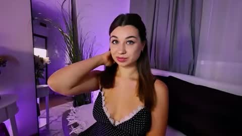 Tia online show from 09/09/25, 09:25