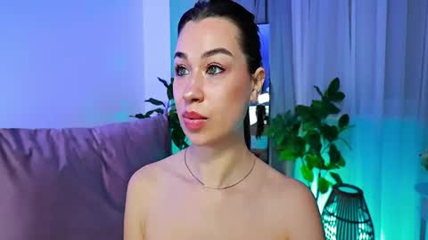 Tia online show from 04/24/26, 09:39