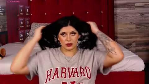 Snapshot of divinearia chatting on 11/12/25, 11:43 Aria online show from 11/12/25, 11:43