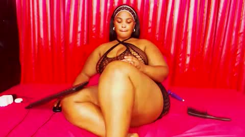 divinebooty93 online show from 05/09/26, 12:32
