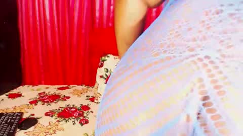 divinebooty93 online show from 06/10/26, 06:34