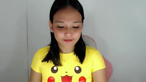 Snapshot of divinegoddness chatting on 06/04/26, 11:11 Crystal mae online show from 06/04/26, 11:11