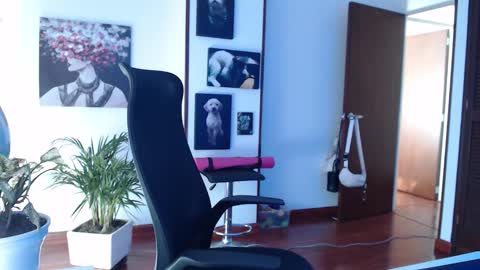 Hera online show from 01/19/26, 12:31