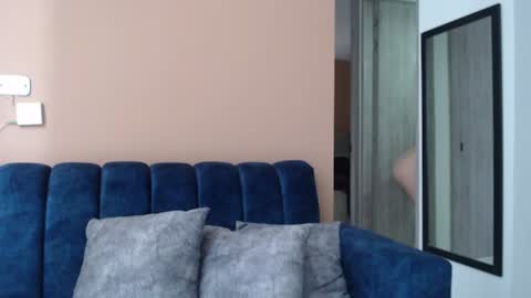 Snapshot of divineisis chatting on 06/19/26, 12:09 Hera online show from 06/19/26, 12:09