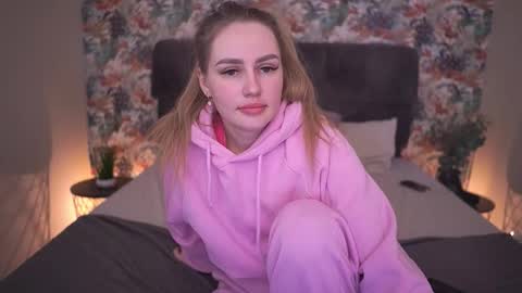 DivineJasss online show from 01/18/26, 06:50