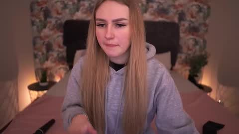 DivineJasss online show from 01/18/26, 09:29