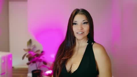 DivineLynn online show from 03/07/26, 05:21