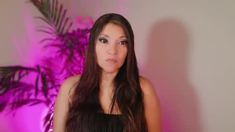 Snapshot of divinelynn chatting on 05/25/26, 12:44 DivineLynn online show from 05/25/26, 12:44