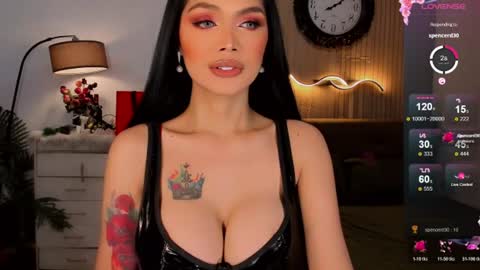 Snapshot of divinequeen chatting on 07/16/26, 03:40 online show from 07/16/26, 03:40