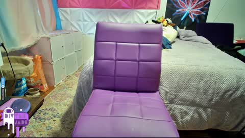 Snapshot of divynejade chatting on 12/03/24, 08:28 Jade Divyne online show from 12/03/24, 08:28