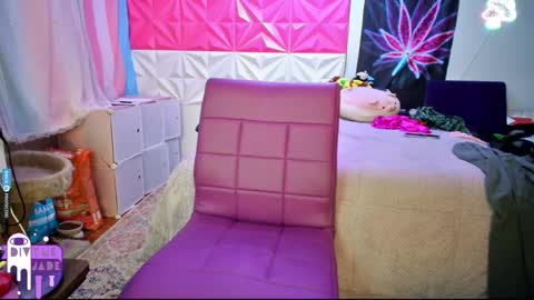 Snapshot of divynejade chatting on 12/08/24, 06:22 Jade Divyne online show from 12/08/24, 06:22