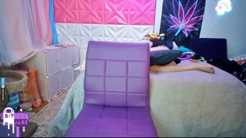 Snapshot of divynejade chatting on 12/10/24, 11:22 Jade Divyne online show from 12/10/24, 11:22