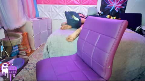 Snapshot of divynejade chatting on 12/13/24, 09:02 Jade Divyne online show from 12/13/24, 09:02