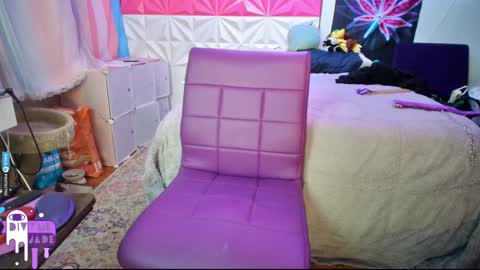 Snapshot of divynejade chatting on 12/13/24, 12:06 Jade Divyne online show from 12/13/24, 12:06