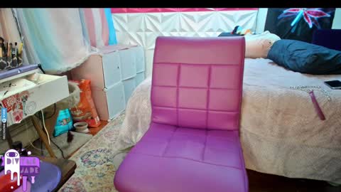 Snapshot of divynejade chatting on 12/29/24, 09:50 Jade Divyne online show from 12/29/24, 09:50