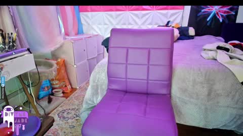 Snapshot of divynejade chatting on 12/29/24, 03:57 Jade Divyne online show from 12/29/24, 03:57