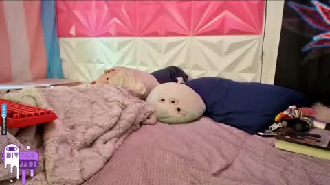 Snapshot of divynejade chatting on 03/02/25, 08:40 Jade Divyne online show from 03/02/25, 08:40