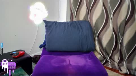 Snapshot of divynejade chatting on 03/05/25, 07:27 Jade Divyne online show from 03/05/25, 07:27