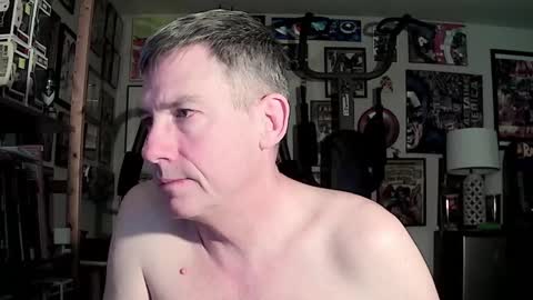 Snapshot of dix_handley_50 chatting on 12/07/24, 01:07 dix_handley_50 online show from 12/07/24, 01:07