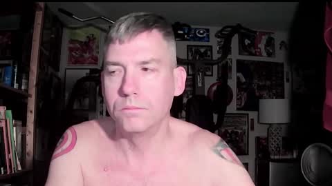 Snapshot of dix_handley_50 chatting on 10/06/25, 11:18 dix_handley_50 online show from 10/06/25, 11:18