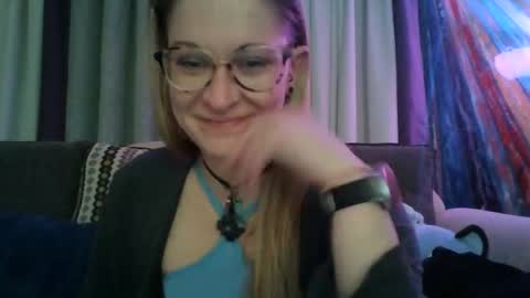 dixie_comanche online show from 12/04/24, 06:44