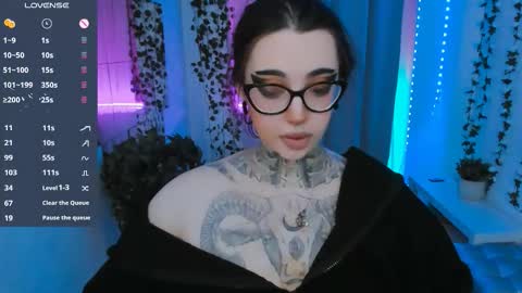 dixipixi_ online show from 03/08/26, 05:55