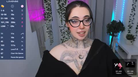 dixipixi_ online show from 03/28/26, 05:51