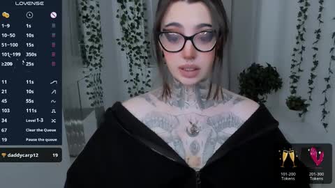 dixipixi_ online show from 04/03/26, 06:55