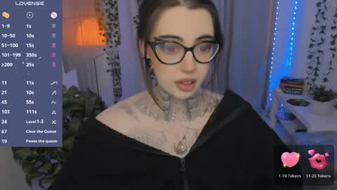 Snapshot of dixipixi_ chatting on 05/30/26, 05:59 dixipixi_ online show from 05/30/26, 05:59