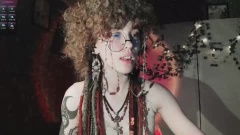 Dizer online show from 09/19/25, 03:34