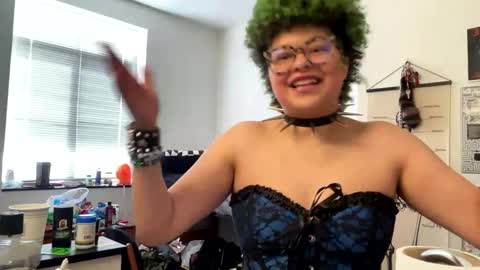 dizzinsweatyy online show from 02/23/25, 08:00