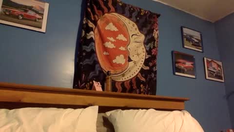 djldobaggins420 online show from 11/10/25, 03:05