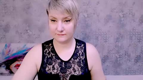 Snapshot of djullia chatting on 02/27/25, 10:04 djullia online show from 02/27/25, 10:04