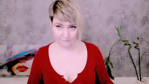 Snapshot of djullia chatting on 04/25/26, 01:41 djullia online show from 04/25/26, 01:41