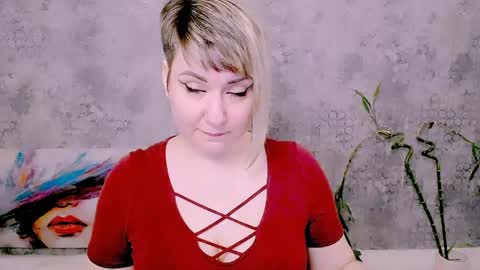 Snapshot of djullia chatting on 05/15/26, 06:42 djullia online show from 05/15/26, 06:42
