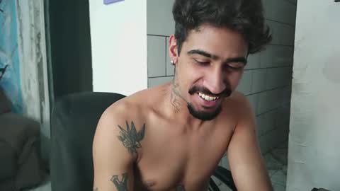 Snapshot of dmacedo96 chatting on 02/13/25, 04:28 AmigodotadoZL online show from 02/13/25, 04:28