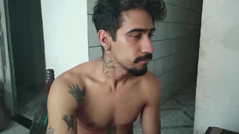Snapshot of dmacedo96 chatting on 02/18/25, 04:37 AmigodotadoZL online show from 02/18/25, 04:37