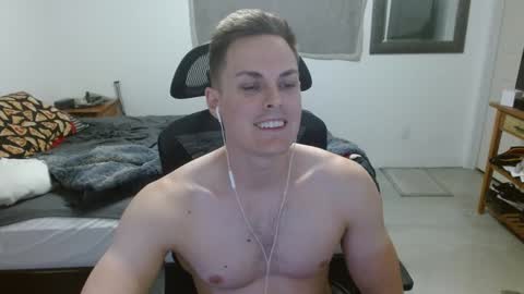 Snapshot of dmoney212 chatting on 12/07/24, 03:25 dmoney212 online show from 12/07/24, 03:25