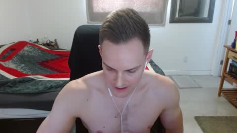 Snapshot of dmoney212 chatting on 09/29/25, 08:46 dmoney212 online show from 09/29/25, 08:46