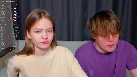 Polly and Kiriko online show from 02/09/25, 07:09