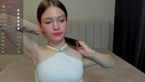 Polly and Kiriko online show from 06/02/26, 05:04