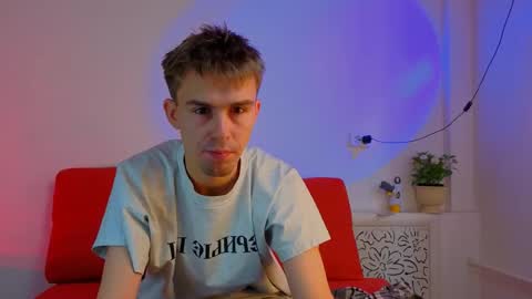 Robert online show from 04/22/26, 08:39