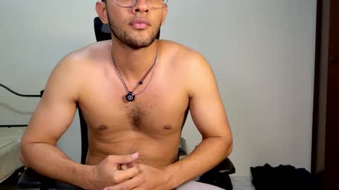 Snapshot of doc_clark chatting on 03/22/26, 11:41 Jm online show from 03/22/26, 11:41