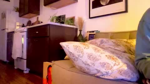 Snapshot of doctorjwillseeyounow chatting on 11/17/25, 02:17 doctorJwillseeyounow online show from 11/17/25, 02:17