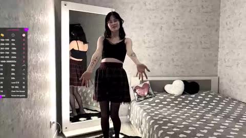 Annie PVT IS OPEN online show from 10/11/25, 09:13