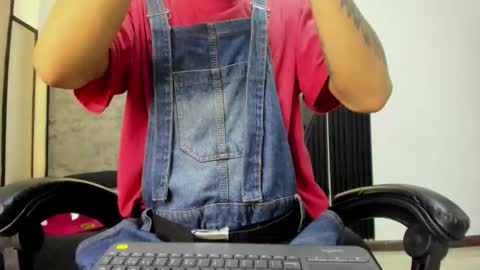 Snapshot of dogan_renz0 chatting on 02/13/26, 10:17 Dogan online show from 02/13/26, 10:17