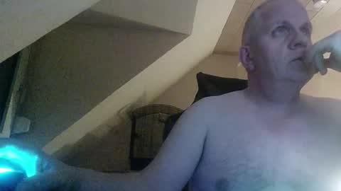 doggy2629 online show from 12/20/25, 05:31