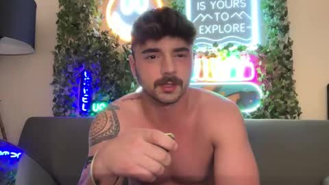 GIJO online show from 04/29/26, 02:04