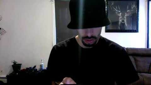 Snapshot of doingmek9 chatting on 12/05/24, 02:22 doingmek9 online show from 12/05/24, 02:22