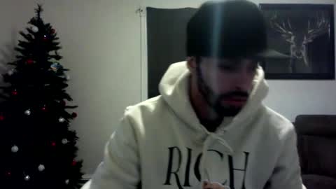 Snapshot of doingmek9 chatting on 12/25/24, 11:53 doingmek9 online show from 12/25/24, 11:53